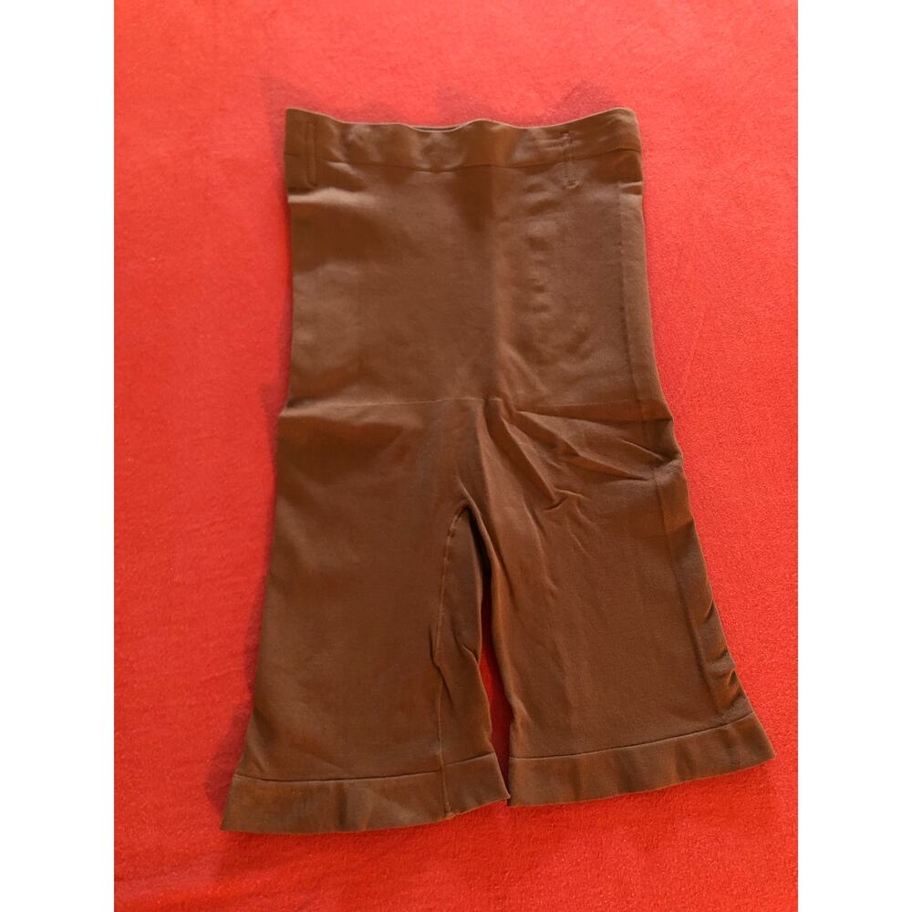 Shapermint brown high waist shapewear shorts Size M/L